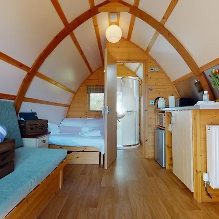 Hill Farm And Orchard Villa Leighton Buzzard Room photo